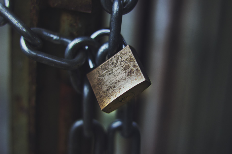 «Σεισμός» στην ελληνική αγορά: “Έρχονται” λουκέτα σε ταξιδιωτικά γραφεία