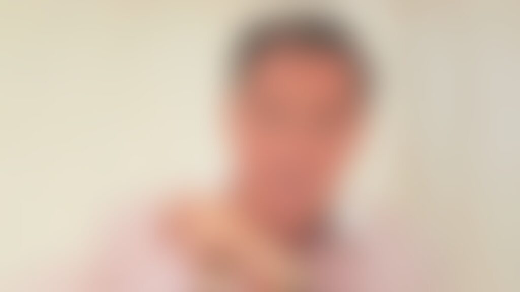 Έφυγε από τη ζωή ο γνωστός Έλληνας σχεδιαστής, που έντυσε μεγάλες πρωταγωνίστριες του…