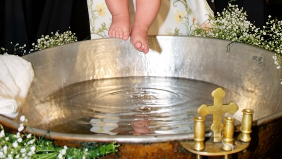 Ελλάδα: Δεν έχει ξαναγίνει! Οι δικαστές «βάφτισαν» το παιδί ζευγαριού, γιατί…