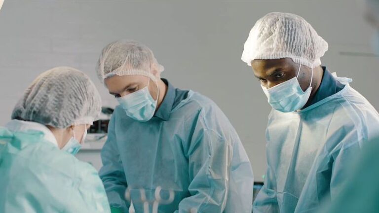 Θεσσαλονίκη: Σοκαριστικό περιστατικό! Της είπαν οι γιατροί ότι έχει καρκίνο, της α@@@@@ το σ@@@@ αλλά…