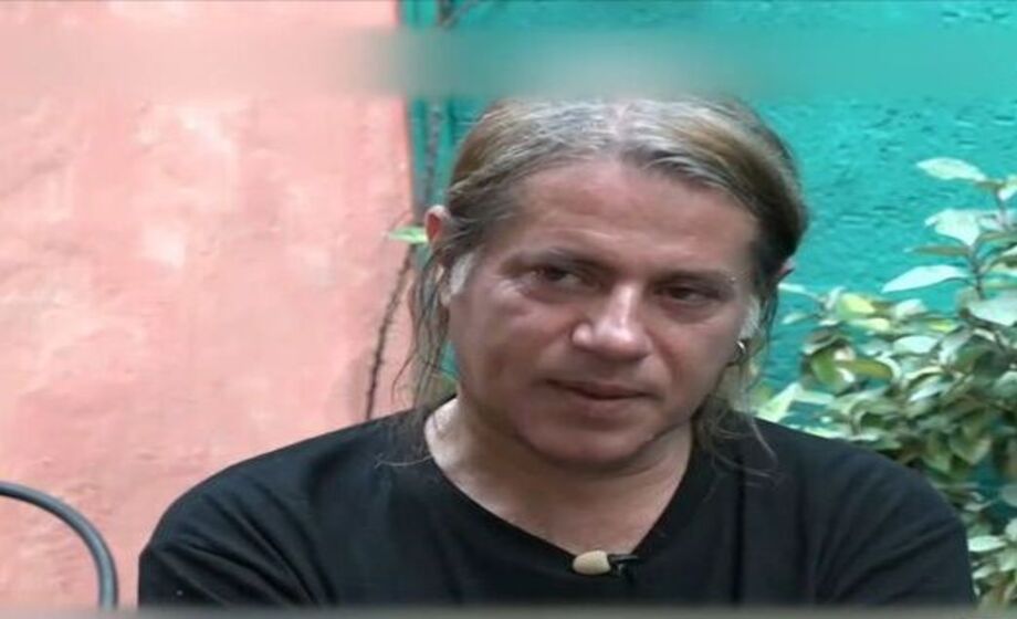 Κοργιαλάς για το τραγούδι του στην εκδήλωση Καρυστιανού – “Η καριέρα μου τελείωσε…”